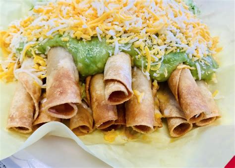 beto's|COMBINATION PLATES .